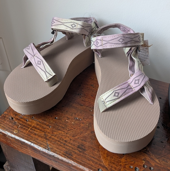 Teva Sandals Women's Size 8 Flatform Universal Sunscape Sandals Lagenlook Eco - Picture 4 of 14